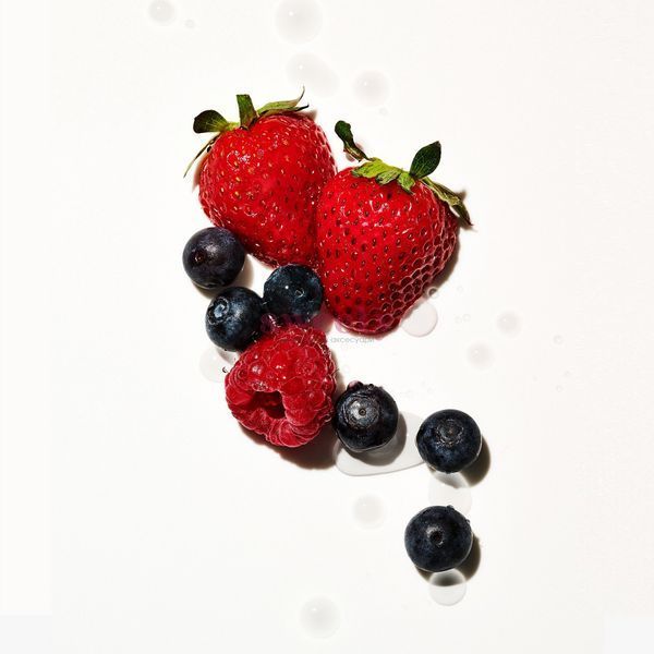 Лосьйон для тіла PINK Super Berry 0344 фото Лосьйон для тіла PINK Super Berry 0344 фото