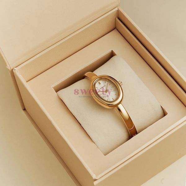 Годинник BURKER Diana Gold White 0468 фото
